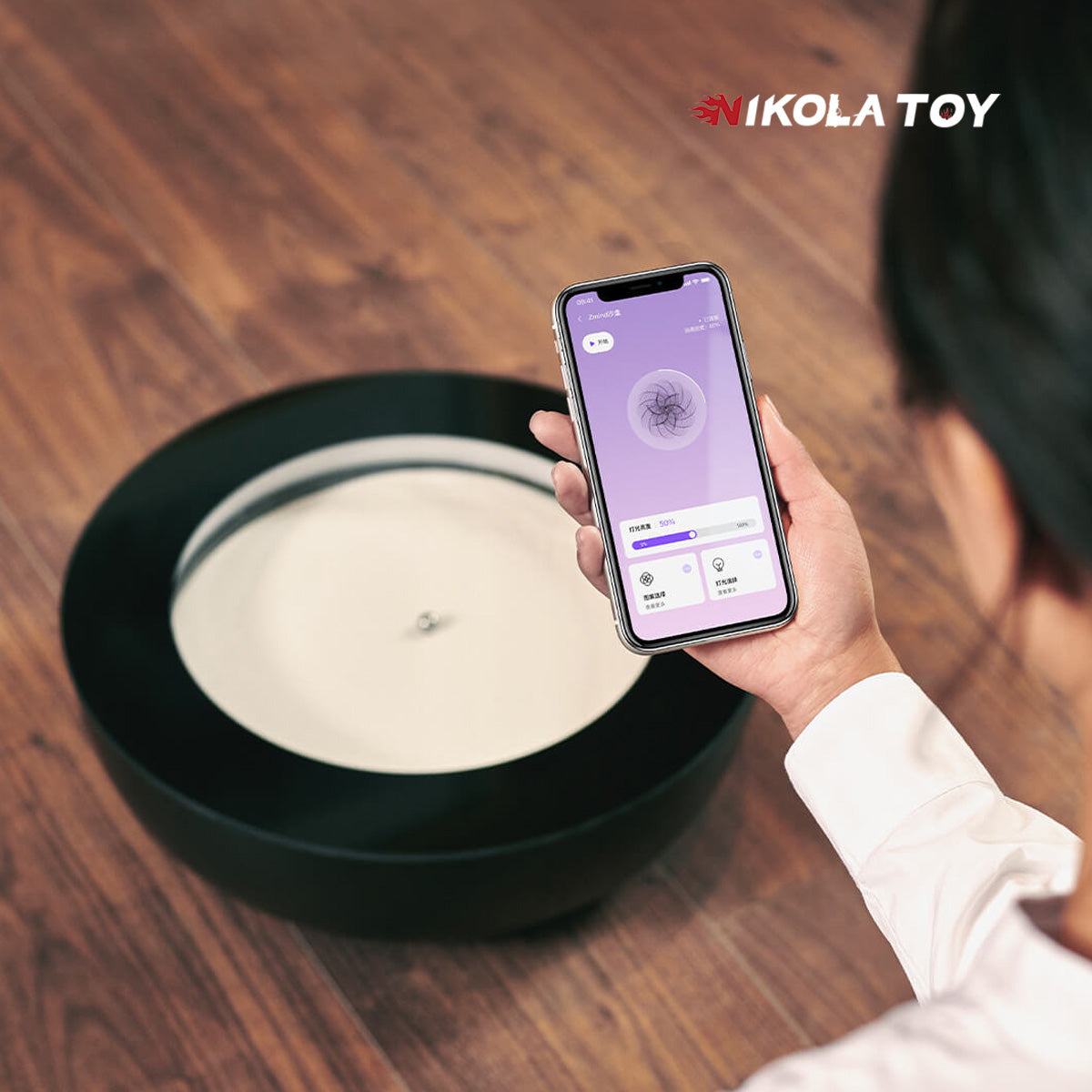 Creative automatic sand painting robot